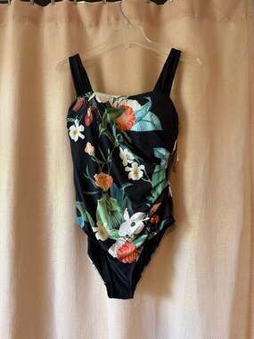 NWT Jantzen Glamour One-Piece Swimsuit Botanical Brauty Tummy Control Sze 10